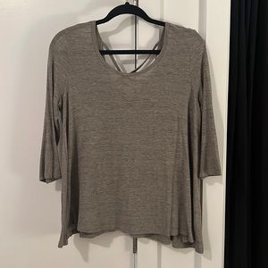 Lush Heather Grey Criss Cross Back Tee Shirt — Size: M